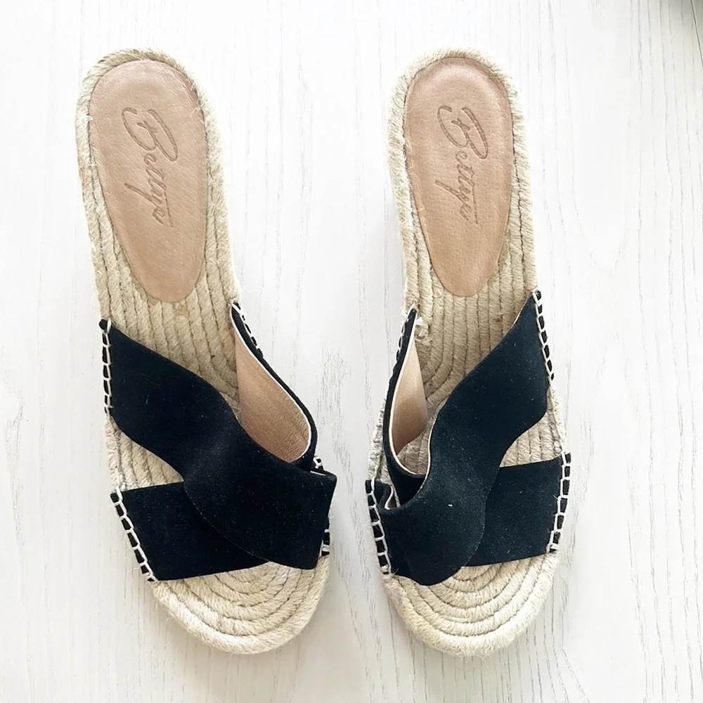 Bettye Muller Espadrille Wedge Platform Sandals Black Suede size 10 NWOT